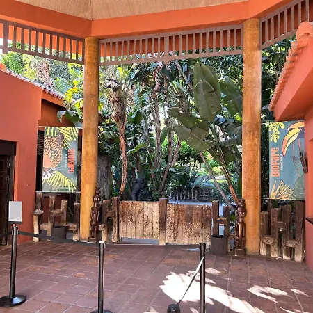 Castillo Malaga Paradaise 3 *