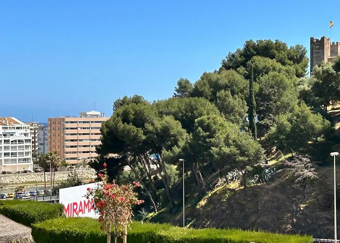 Apartman Castillo Malaga Paradaise 3 *