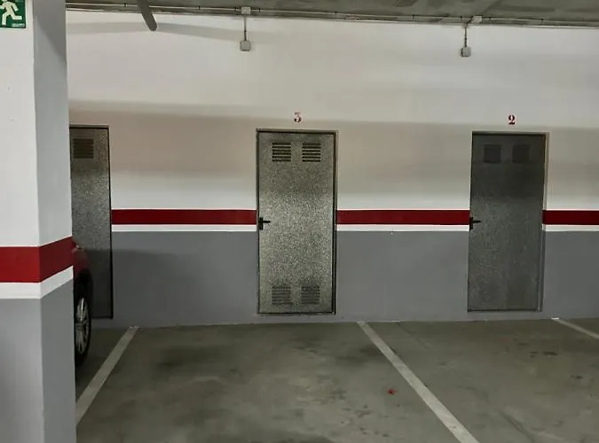 Apartman Castillo Malaga Paradaise 3 *