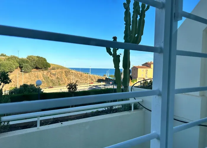Apartman Castillo Malaga Paradaise 3 *