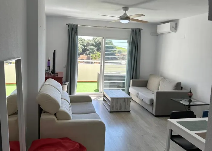 Castillo Malaga Paradaise 3 Fuengirola