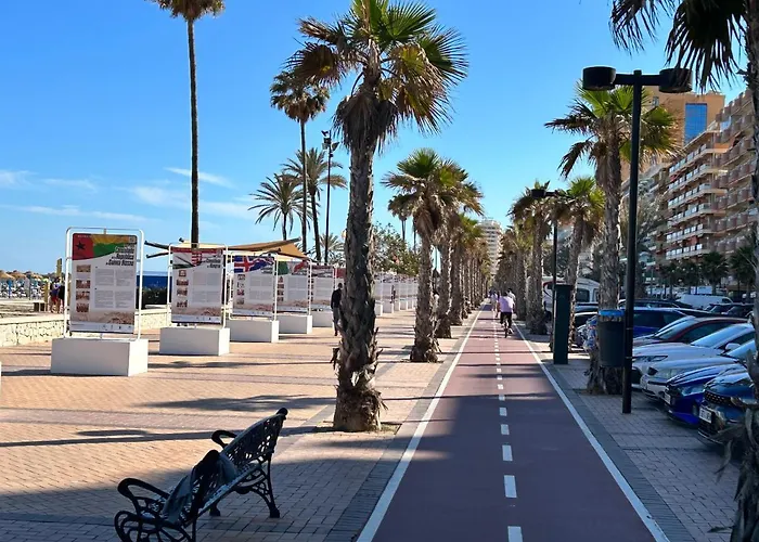 Castillo Malaga Paradaise 3 * פואנגירולה