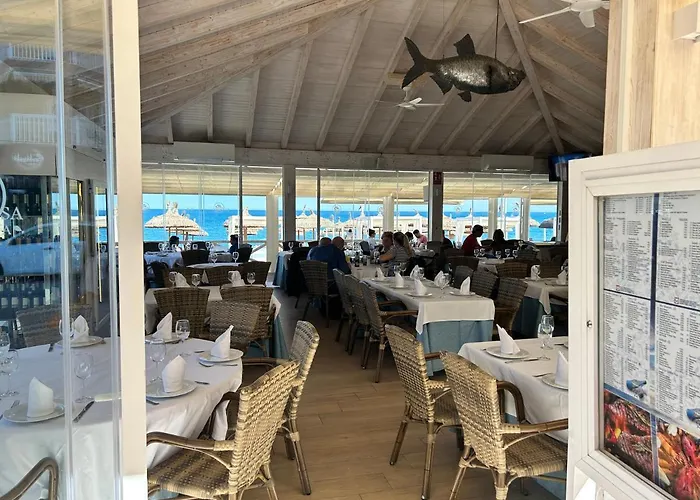 Castillo Malaga Paradaise 3 פואנגירולה