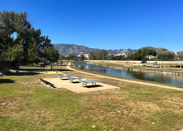 Castillo Malaga Paradaise 3 * פואנגירולה