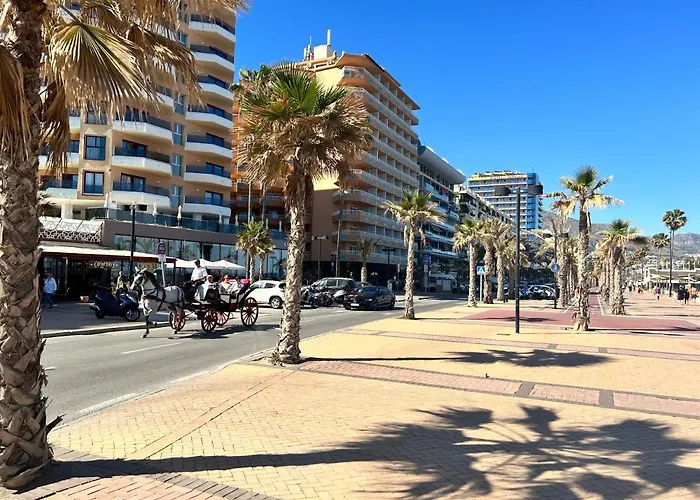 Castillo Malaga Paradaise 3 פואנגירולה